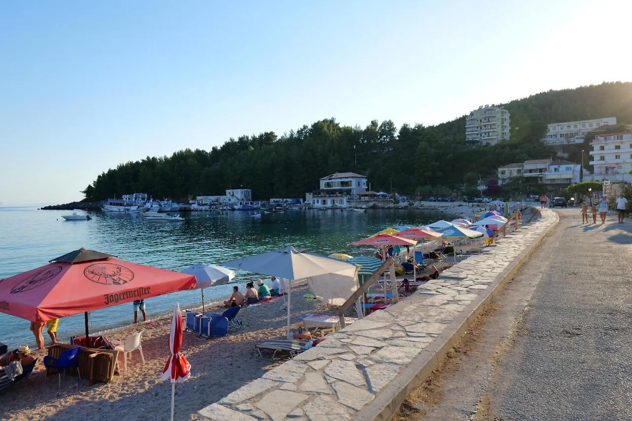 Royal 1967 Bed & Breakfast Himare